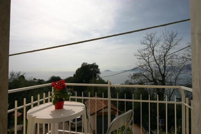 B&B La Baia Di Fiascherino Citr01101Sei-Beb-0011 Tellaro Eksteriør billede
